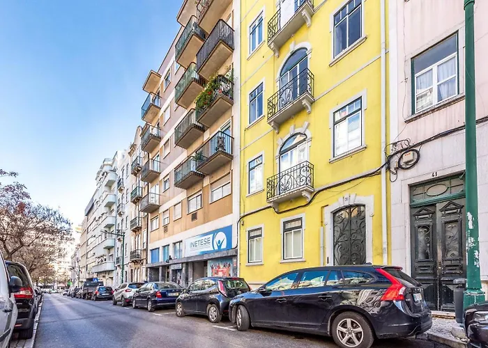 Guestready - Saldanha Building Garden Apartment Lisbon