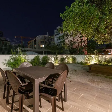 Guestready - Saldanha Building Garden