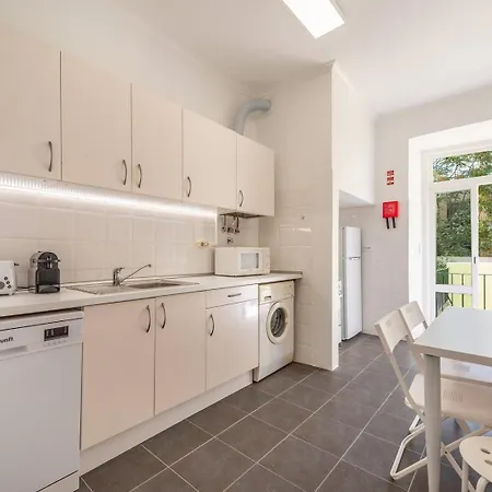 Guestready - Saldanha Building Garden